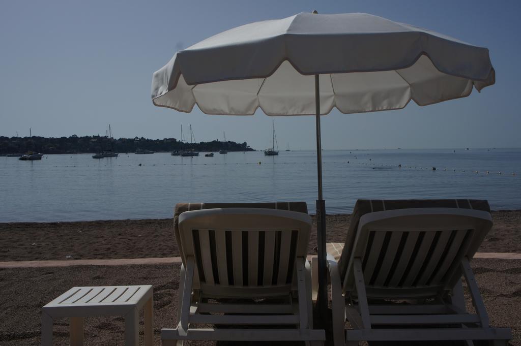 Agay Beach Hotel Saint-Raphael  Ngoại thất bức ảnh
