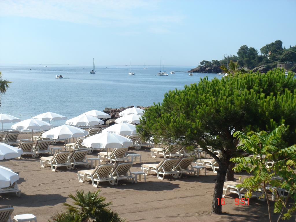 Agay Beach Hotel Saint-Raphael  Ngoại thất bức ảnh