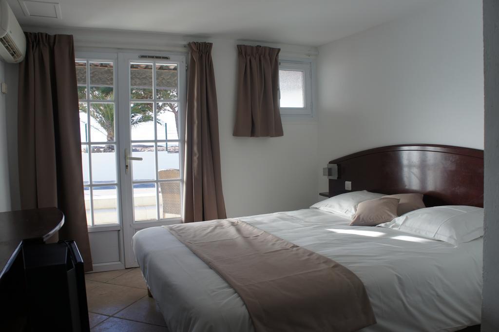 Agay Beach Hotel Saint-Raphael  Phòng bức ảnh